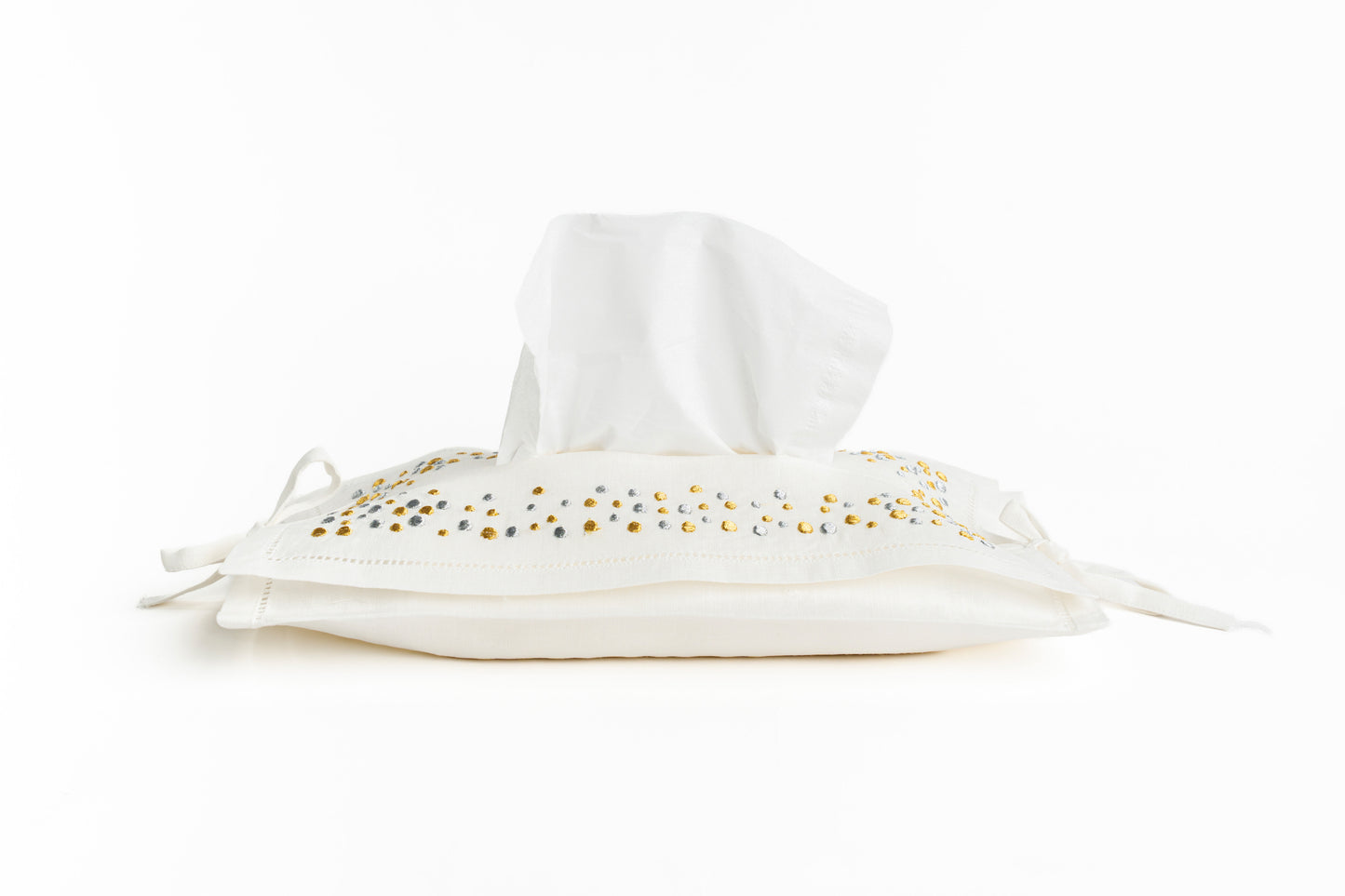 Polka Array Tissue Cover