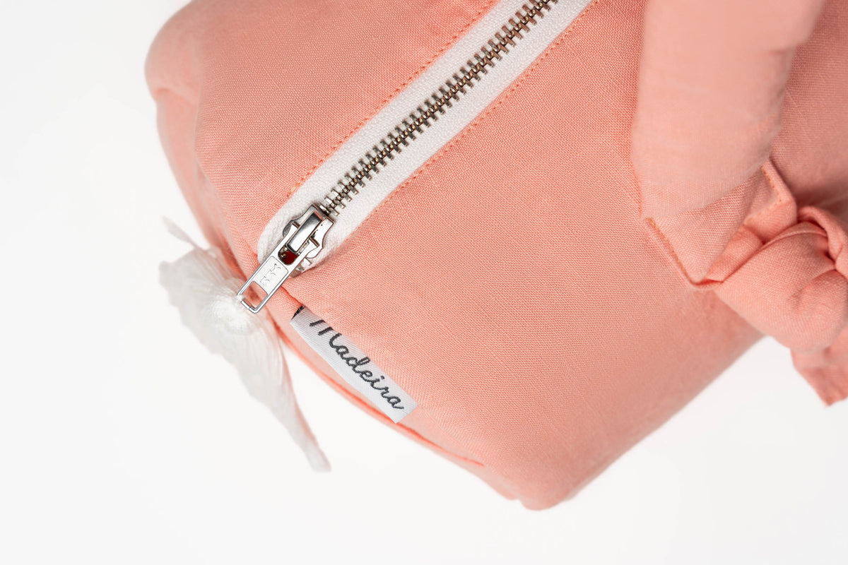 The Knot Weekender