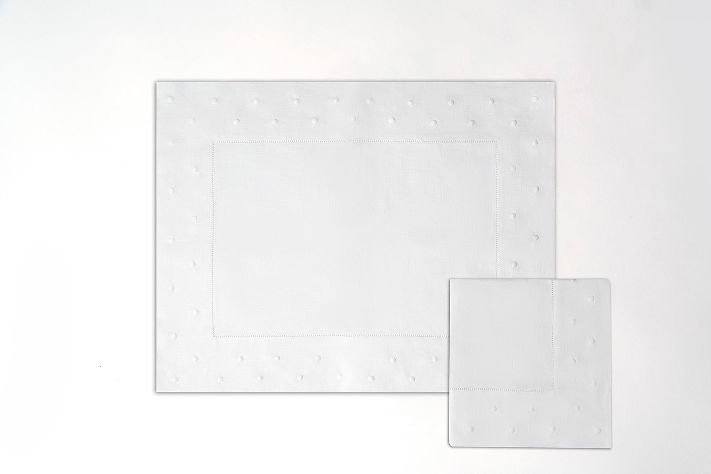 Polka Dot Tray Mat